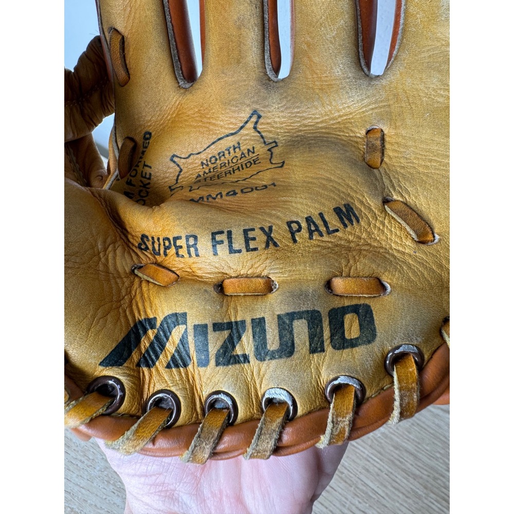 Mizuno Max Flex Model MM4001 Baseball 9" Glove Right‎ Hand Throw RHT Broken In - Picture 3 of 12